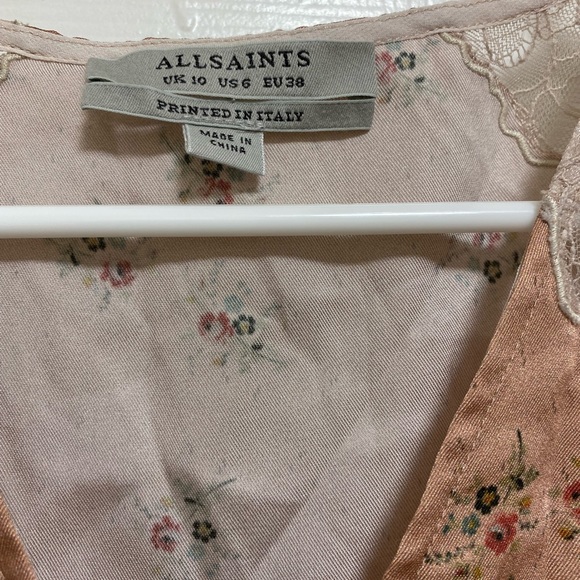 All saints satin peach floral top size 6 - Picture 2 of 3